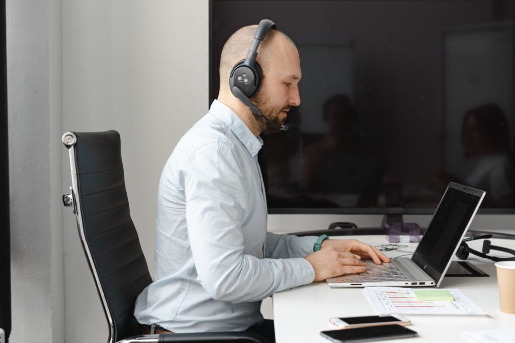 Featured image for How to improve first-contact appointment booking (and stop losing leads)